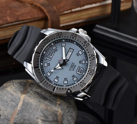 Men's Steel Belt, Fashionable Large Watch Dial, Calendar, Week, High-end Quartz Watch