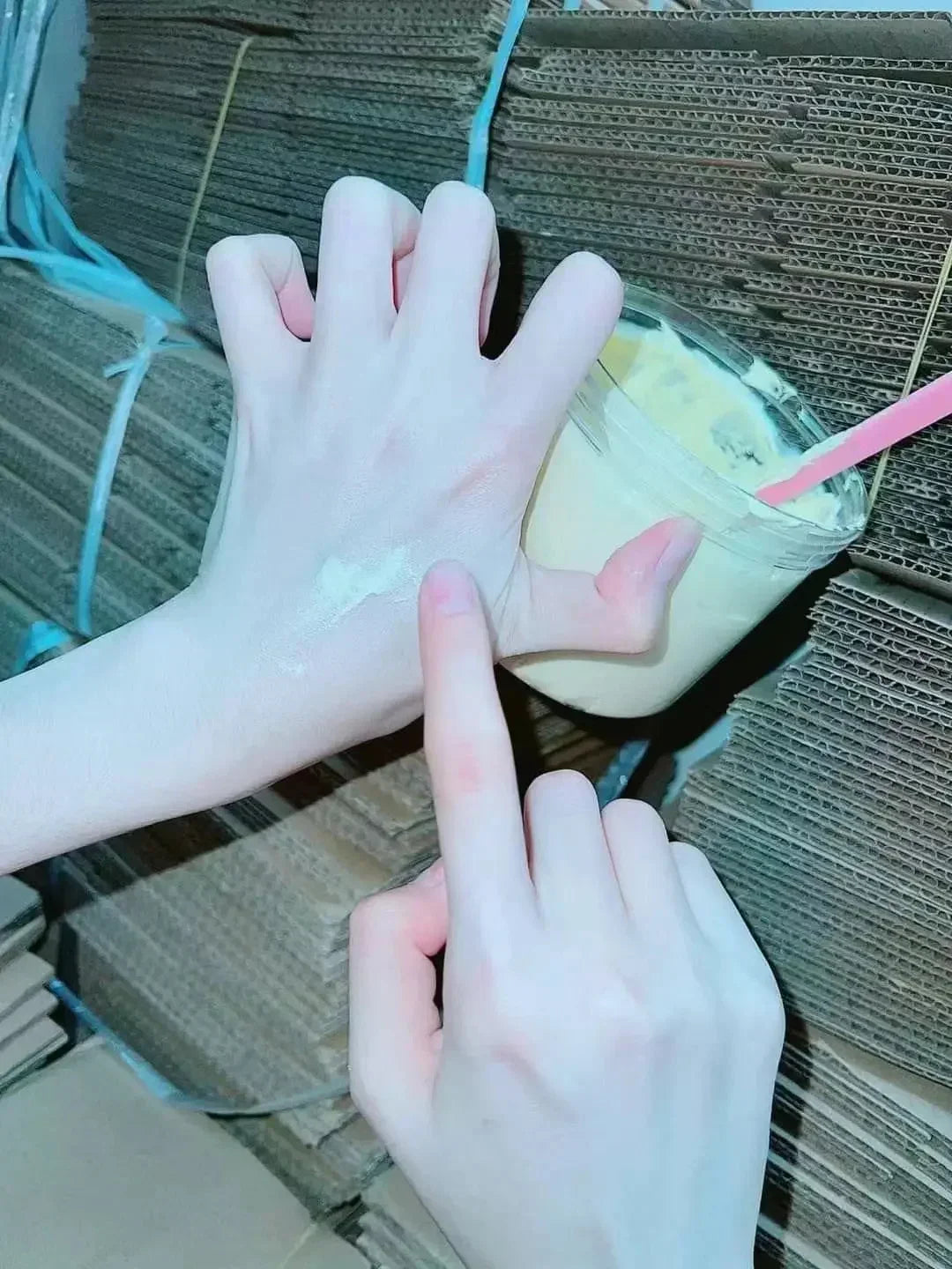 Pearl Cream Brightening Pearl Beauty Cream Whitening Lightening Natural Pearls Moisturizer Tone up Skin Face Cream