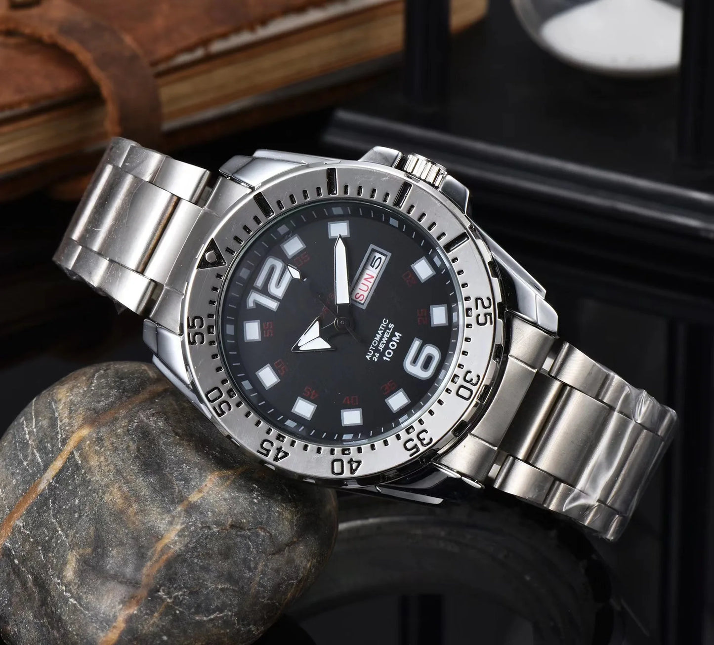 Men's Steel Belt, Fashionable Large Watch Dial, Calendar, Week, High-end Quartz Watch