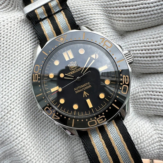 S431549c777654f7082769991c1cd0d413 - Wear444