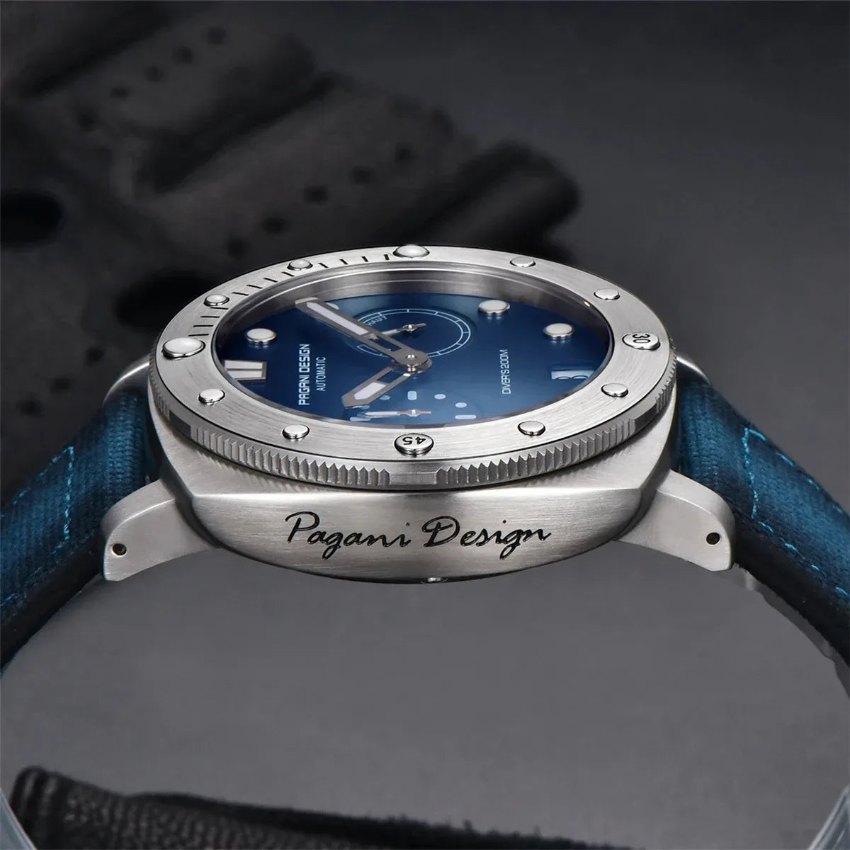 S517de84ee92b4c1088ae1033ace87601A - Wear444