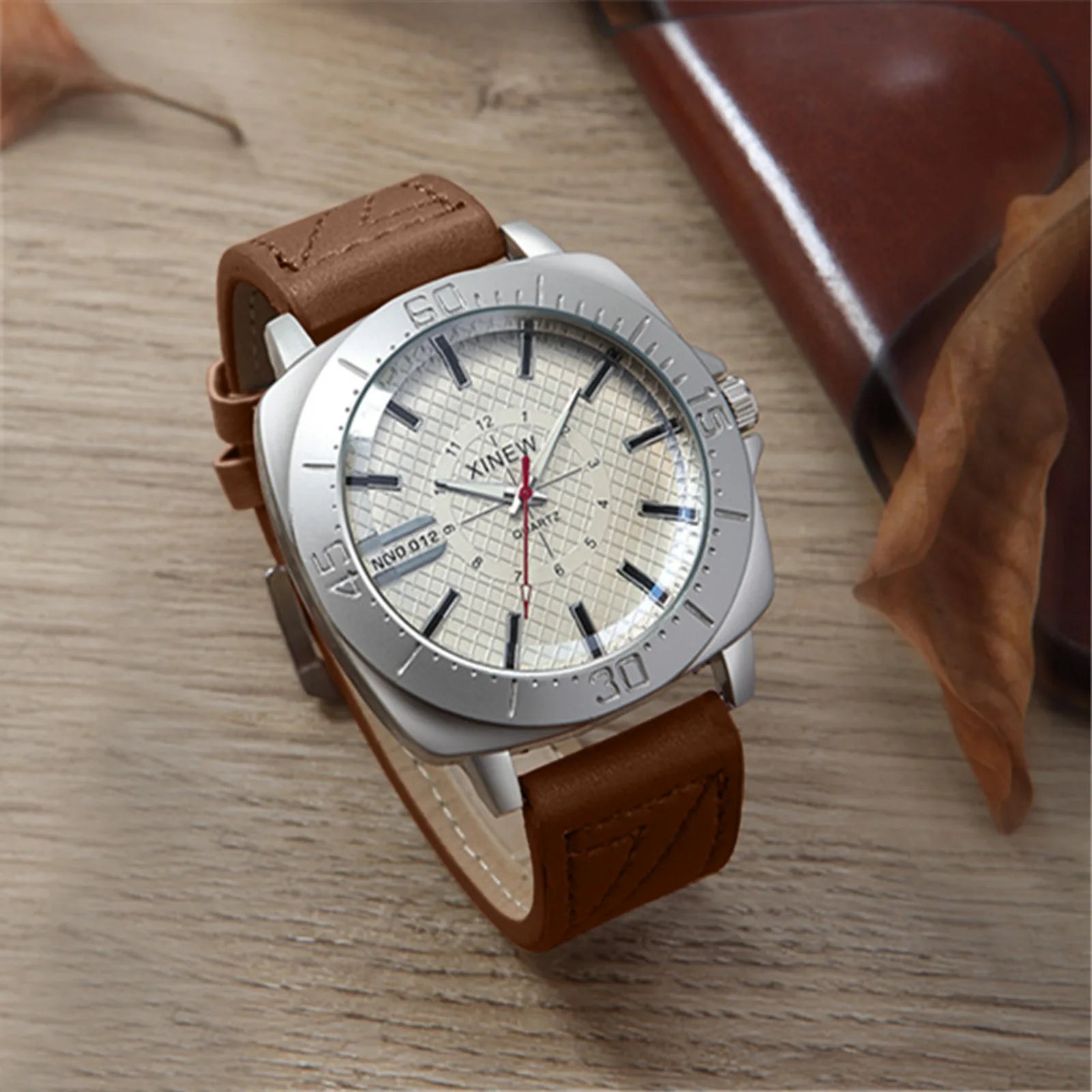 2025 New Casual Fashion Quartz Wristwatch Men And Women Leather Strap Simple Circular Dial Wristwatch Decorations ﻿