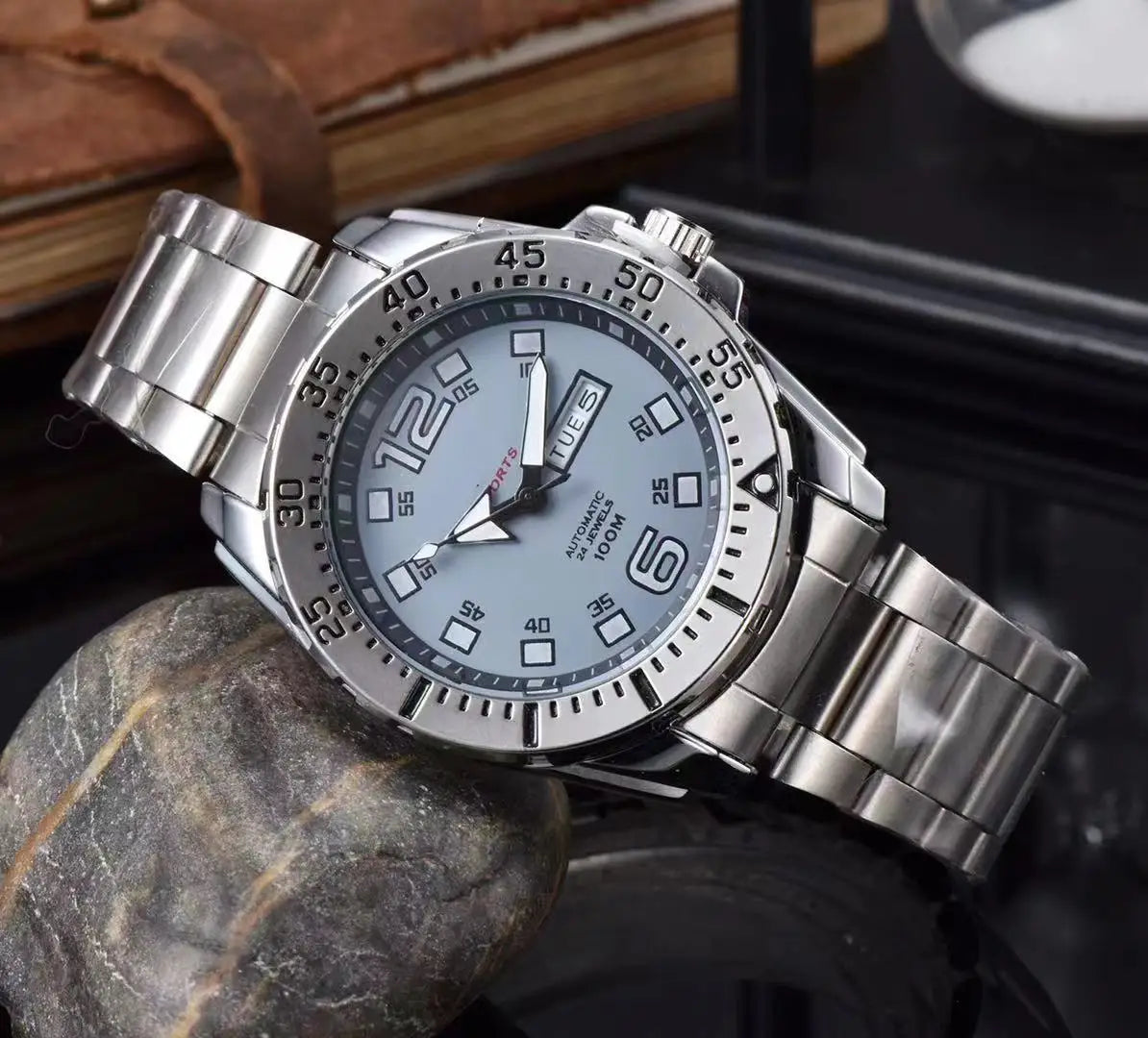 Men's Steel Belt, Fashionable Large Watch Dial, Calendar, Week, High-end Quartz Watch