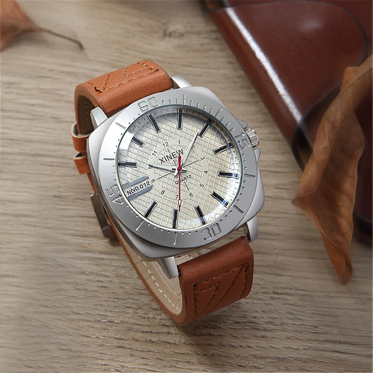 2025 New Casual Fashion Quartz Wristwatch Men And Women Leather Strap Simple Circular Dial Wristwatch Decorations ﻿