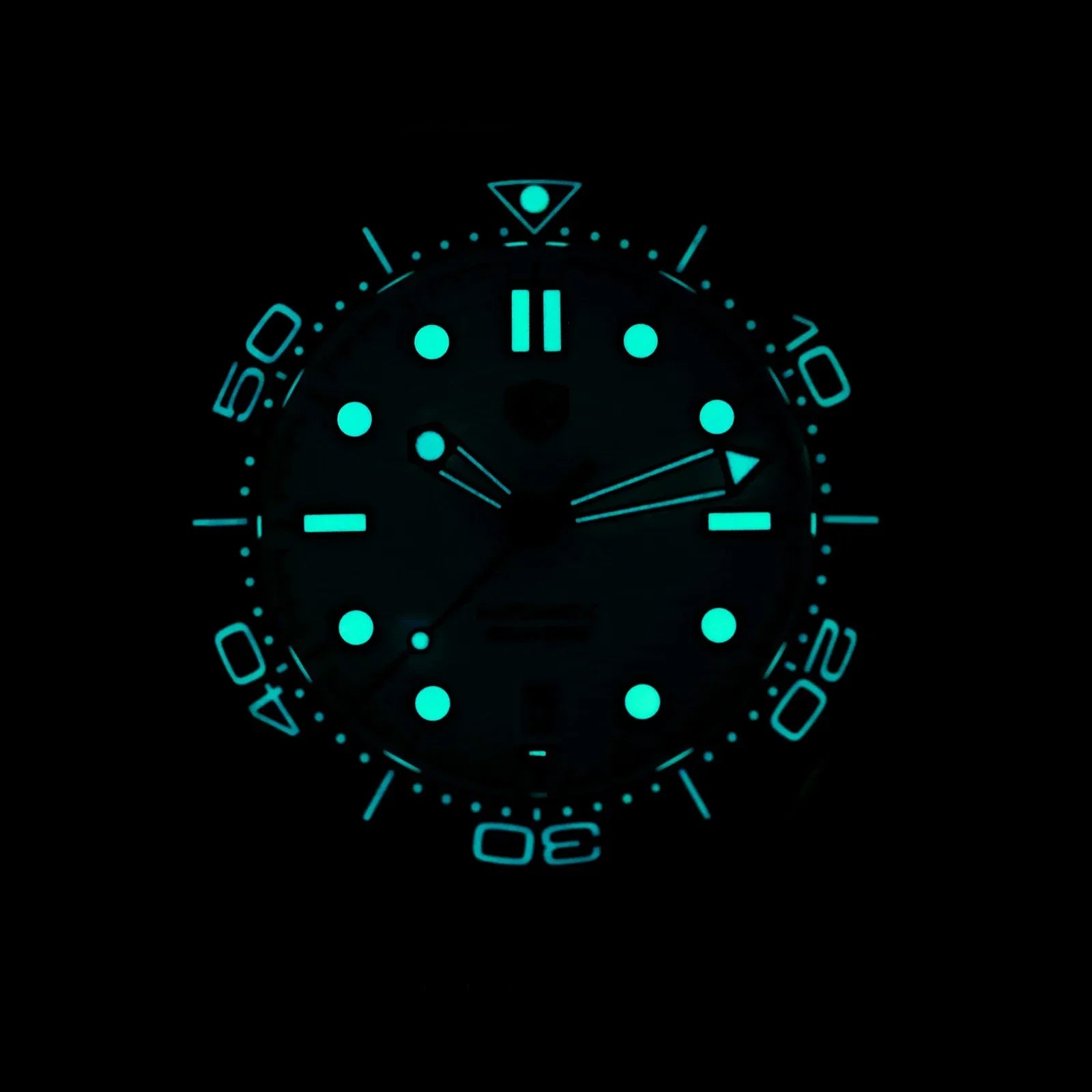 S91127469a7f34be28cf235852cce8810h - Wear444