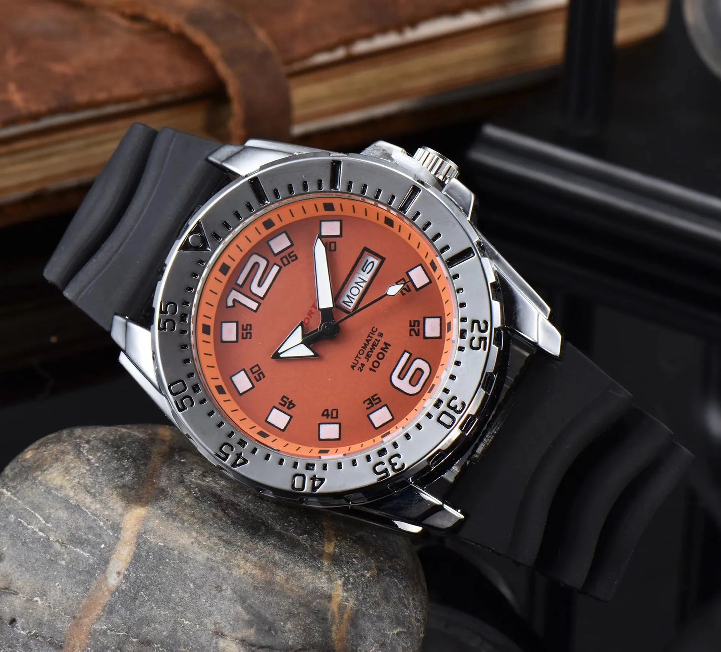 Men's Steel Belt, Fashionable Large Watch Dial, Calendar, Week, High-end Quartz Watch