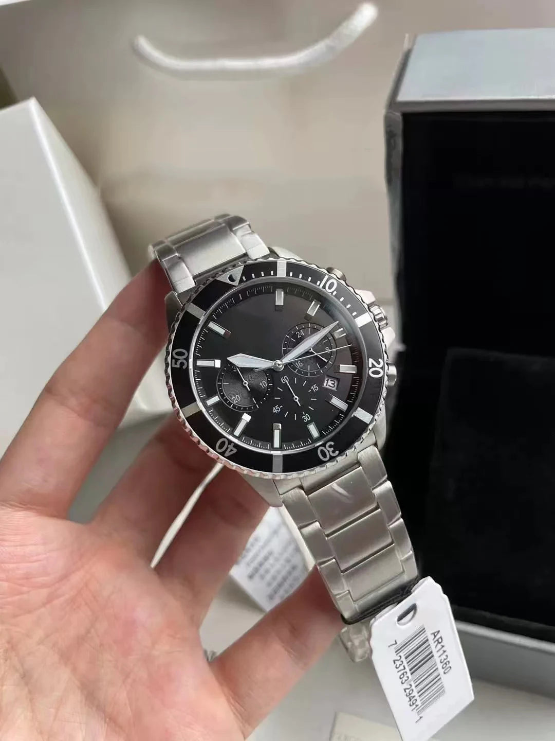 Premium Large Dial Quartz Watch - Luminous Stainless Steel Statement Piece