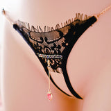 Lace pendant open-cut thong
