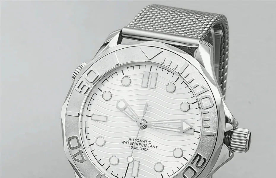 Gramock 007 NTTD dive watch detail